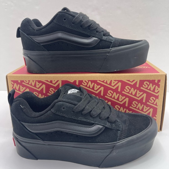 Vans Shoes - Vans WMNS Knu Stack
Black/Black
VN000CP6BKA Platform Sneakers